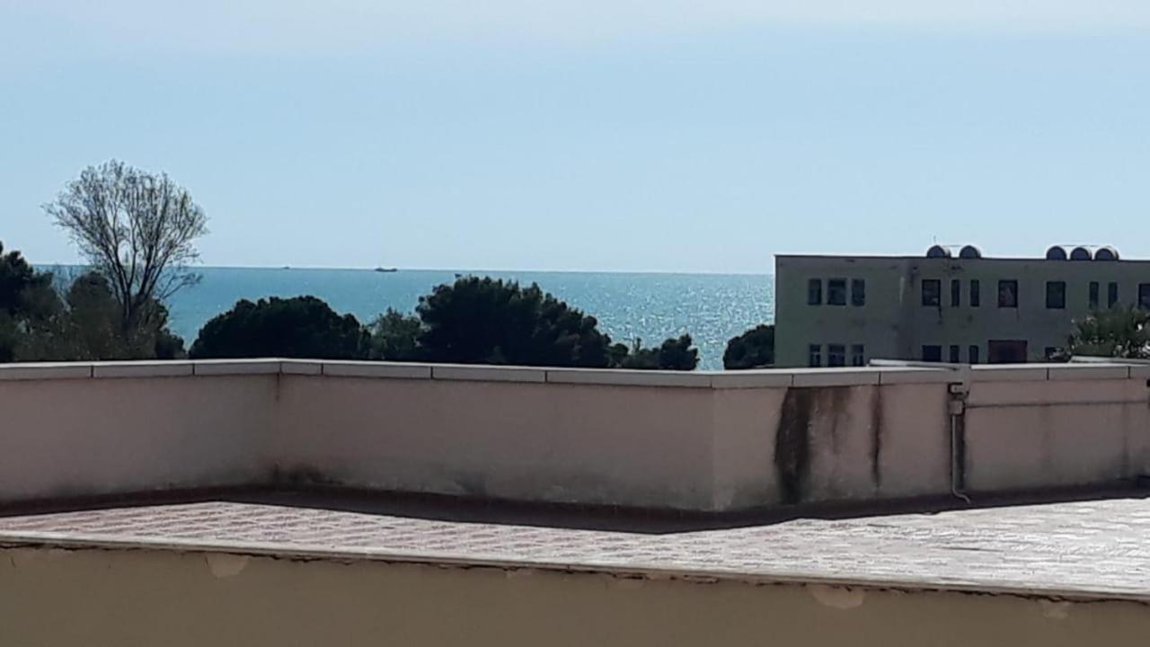 Nm - Apartment 1 Durrës Exteriör bild