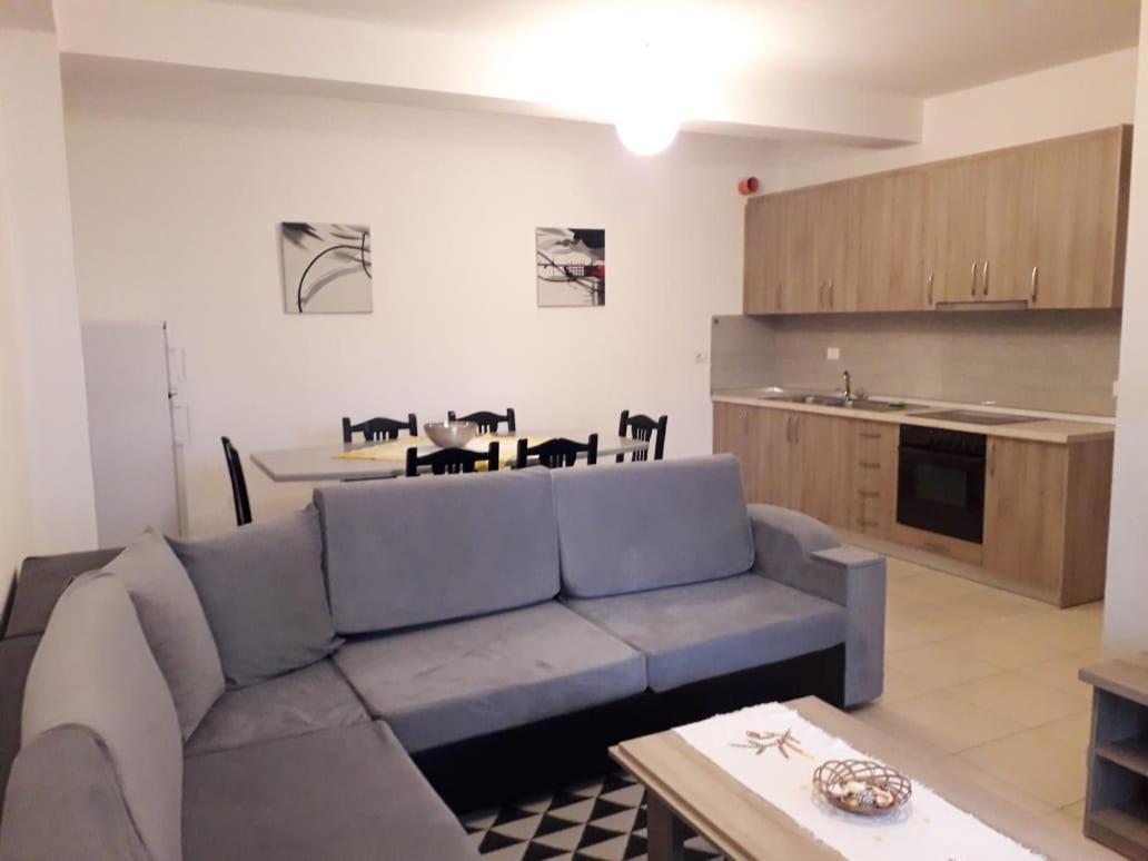 Nm - Apartment 1 Durrës Exteriör bild